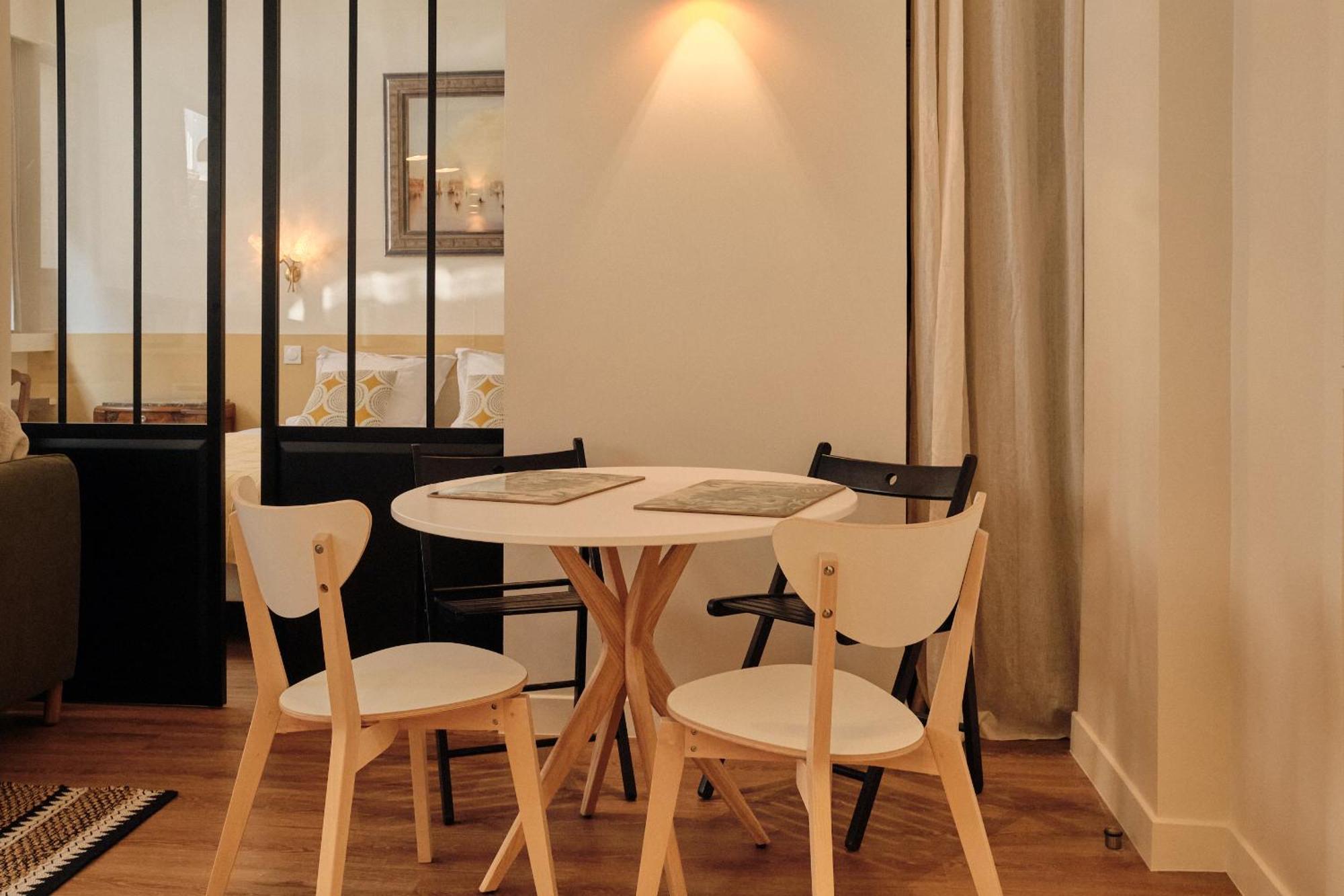 Appartement Moderne Et Chic Proche Tour Eiffel Paris Eksteriør billede